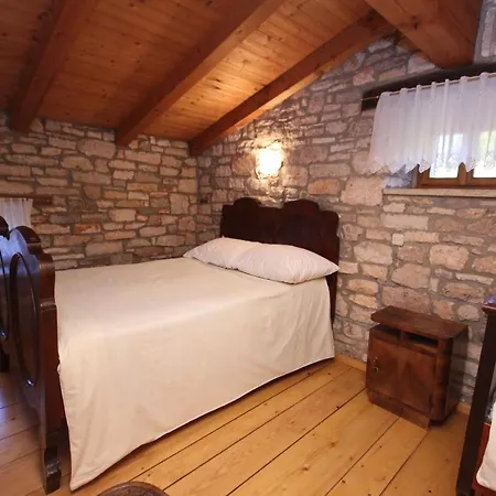 بيت للعطل Family Friendly House With A Parking Space Bibici, Istria - Sredisnja Istra - 7412 Bibici